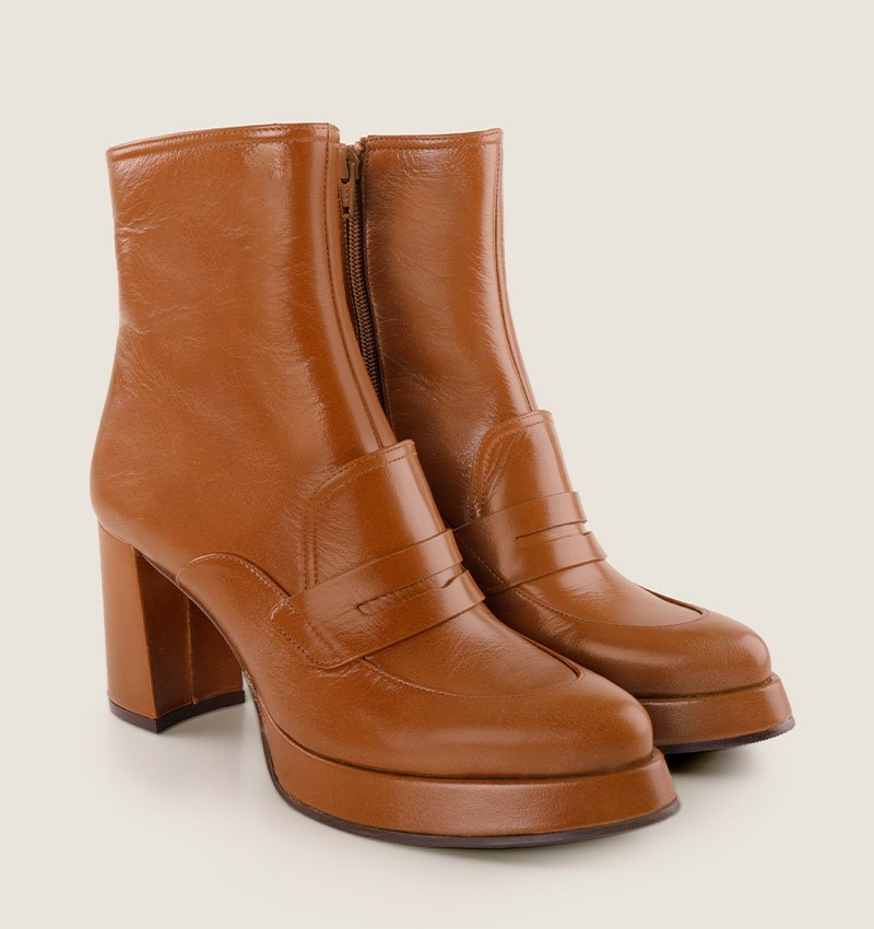 FATON BROWN CHiE MIHARA boots