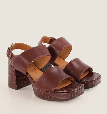 GENIKA BROWN CHiE MIHARA sandals