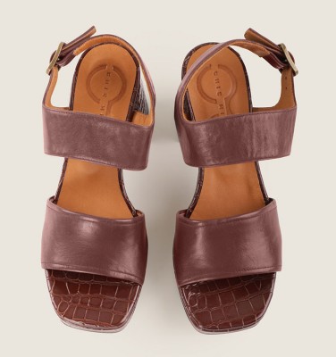 GENIKA BROWN CHiE MIHARA sandals