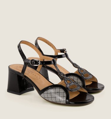 LATUSH BLACK CHiE MIHARA sandals