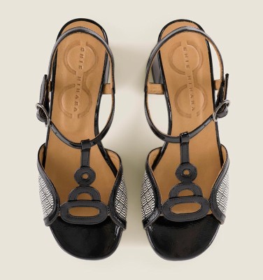 LATUSH BLACK CHiE MIHARA sandals