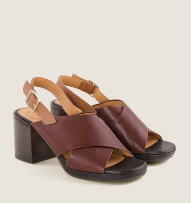 OTER BROWN CHiE MIHARA sandals