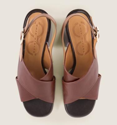 OTER BROWN CHiE MIHARA sandals