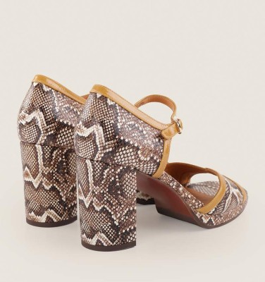 PANKO BROWN CHiE MIHARA sandals