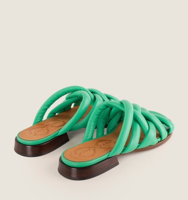 WAPI GREEN CHiE MIHARA sandals