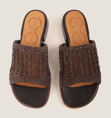 WILI BROWN CHiE MIHARA sandals