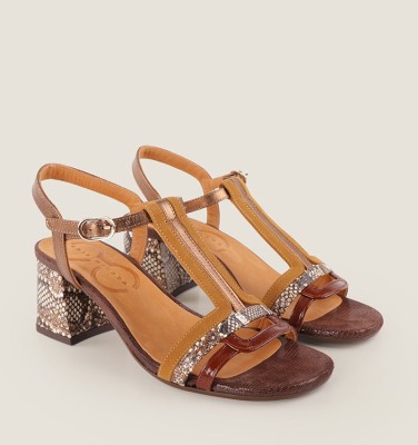 LALUCE BROWN CHiE MIHARA sandals