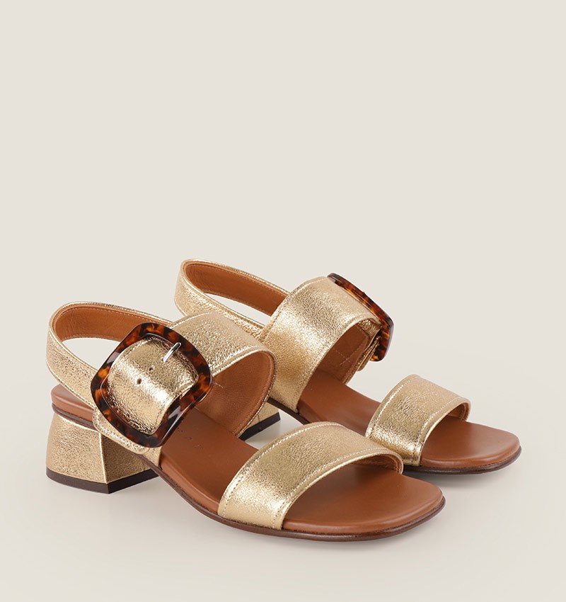 QUANDA GOLD CHiE MIHARA sandals