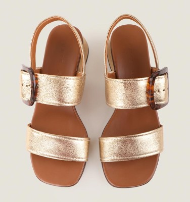 QUANDA GOLD CHiE MIHARA sandals