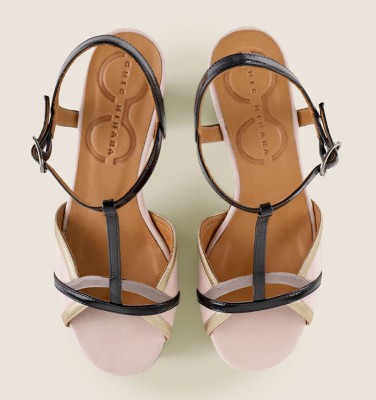 BEJO BLACK CHiE MIHARA sandals