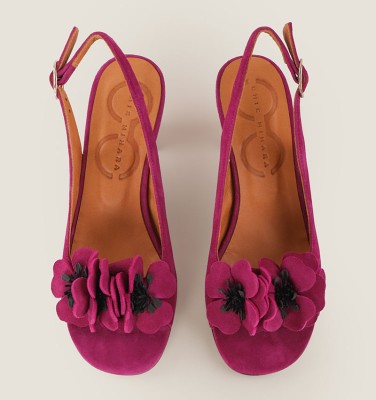 NILOLA BERRY CHiE MIHARA sandals