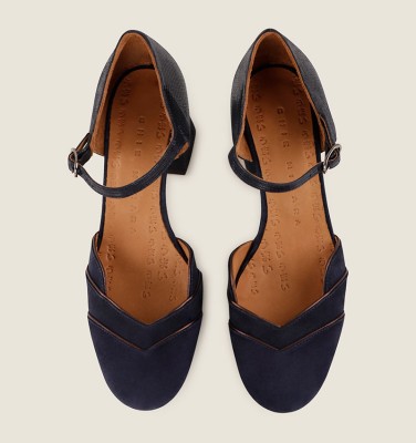 GRINI NAVY CHiE MIHARA shoes