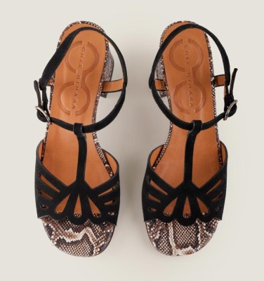 LAREINA BLACK CHiE MIHARA sandals