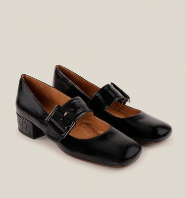 UNARI BLACK CHiE MIHARA shoes